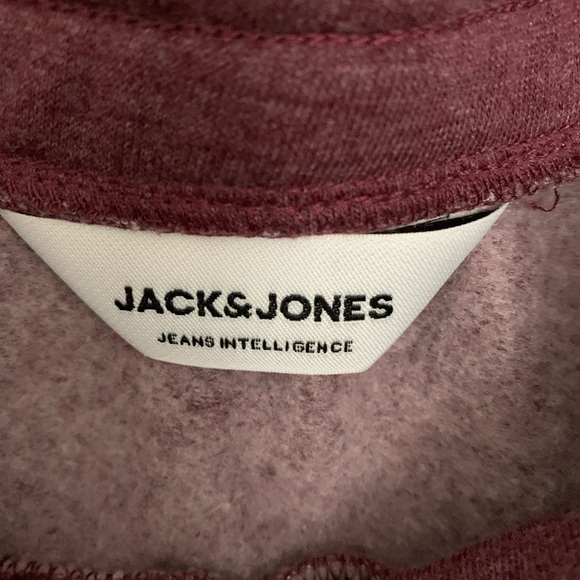 Jogging - Picture 2 of 4